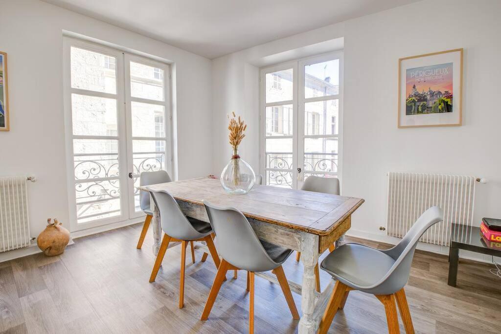 Famille Au Coeur De Perigueux Apartment Exterior photo